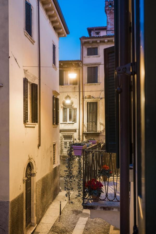 Flats4Rent Casa Di Tea Lägenhet Verona Exteriör bild