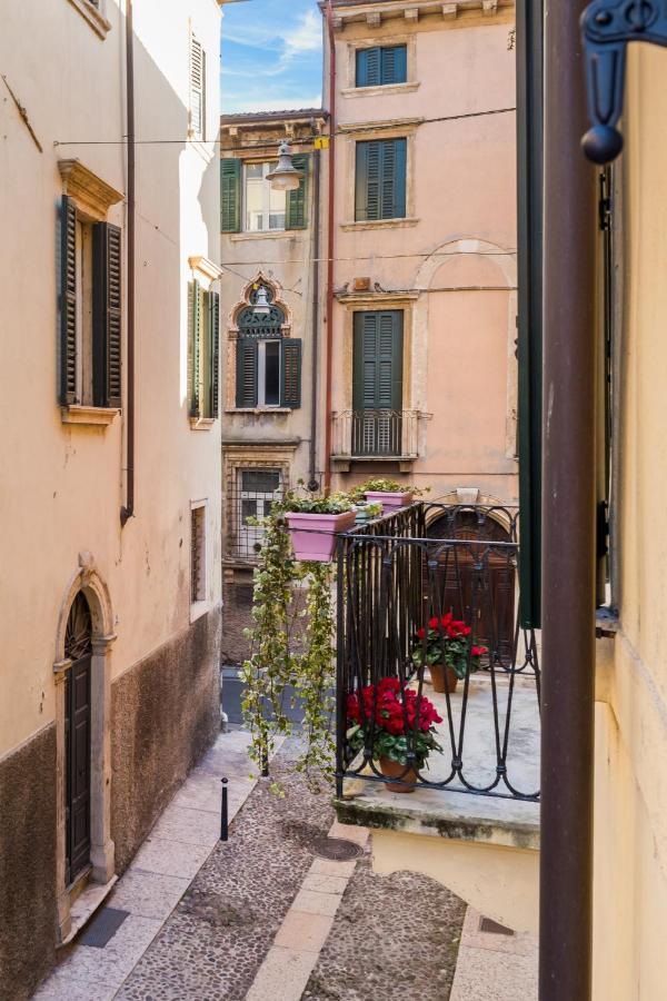 Flats4Rent Casa Di Tea Lägenhet Verona Exteriör bild